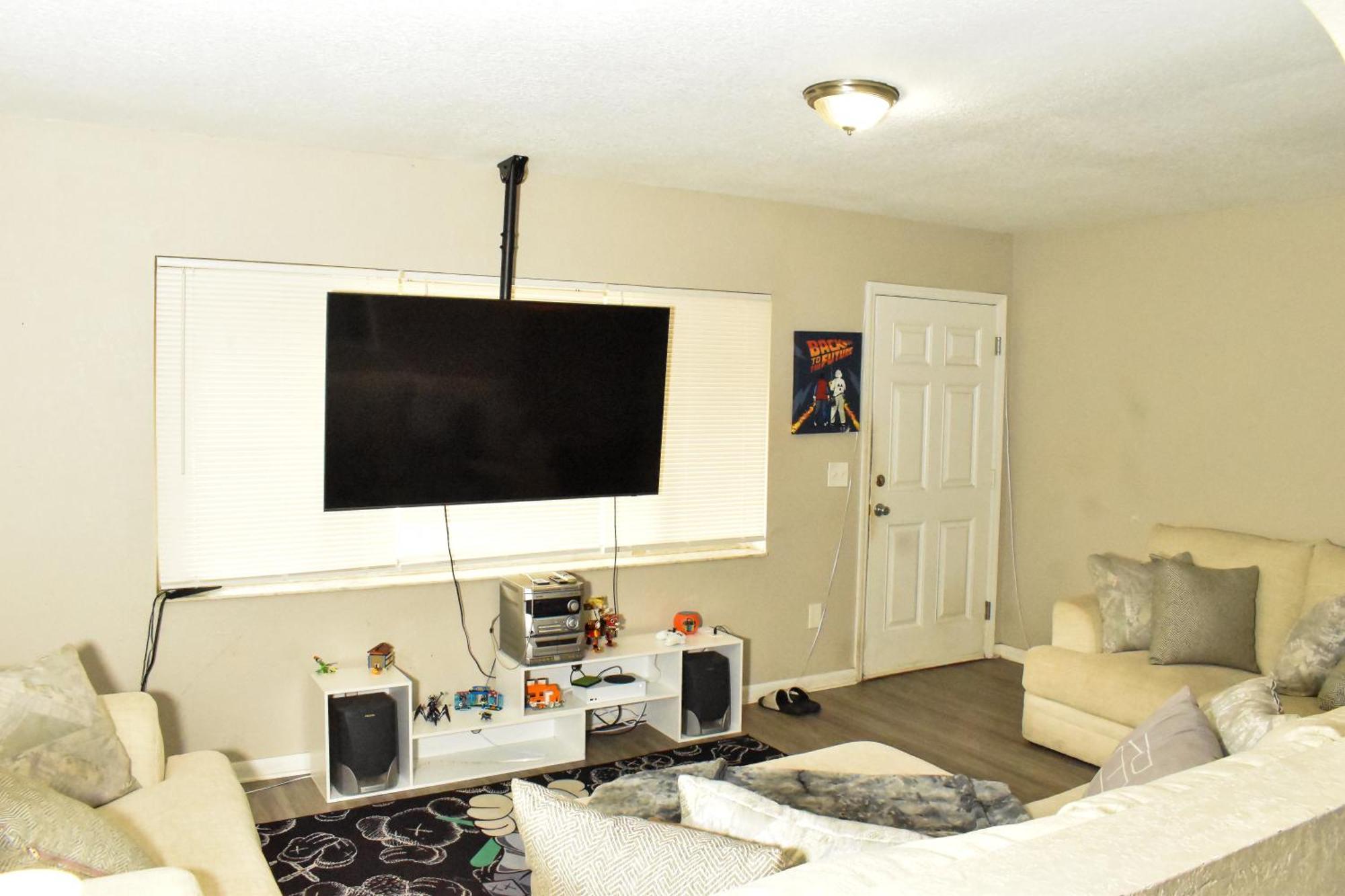 The Midtown Stay Tampa Exterior photo
